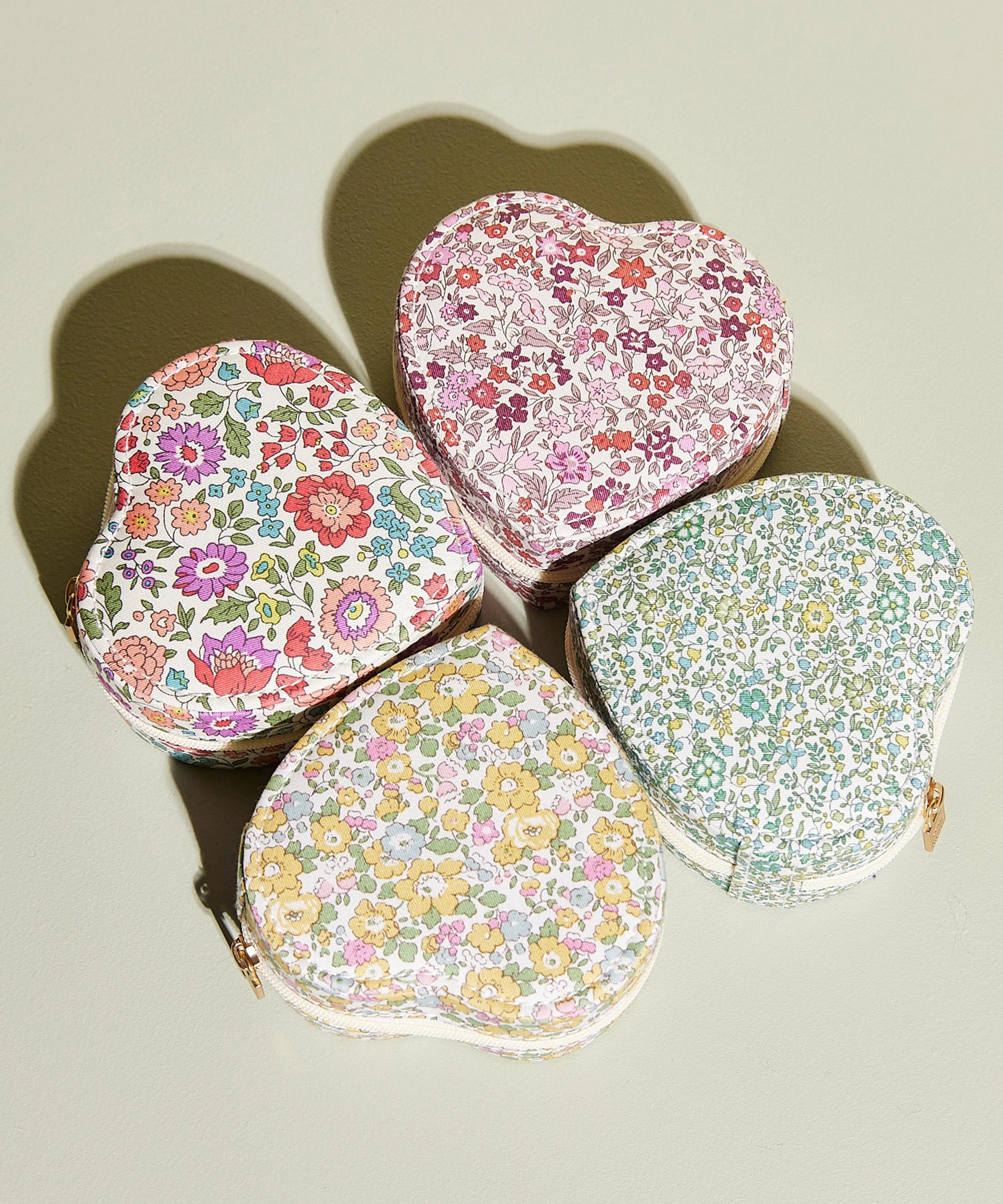 Ava Tana Lawn? Cotton Heart Jewellery Box